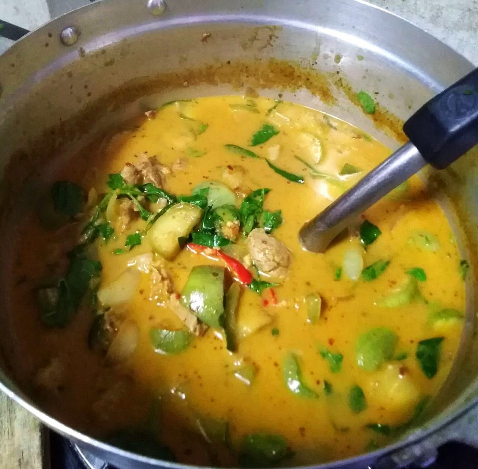 สูตรอาหาร : แกงเผ็ดหมู 10 unnamed 12