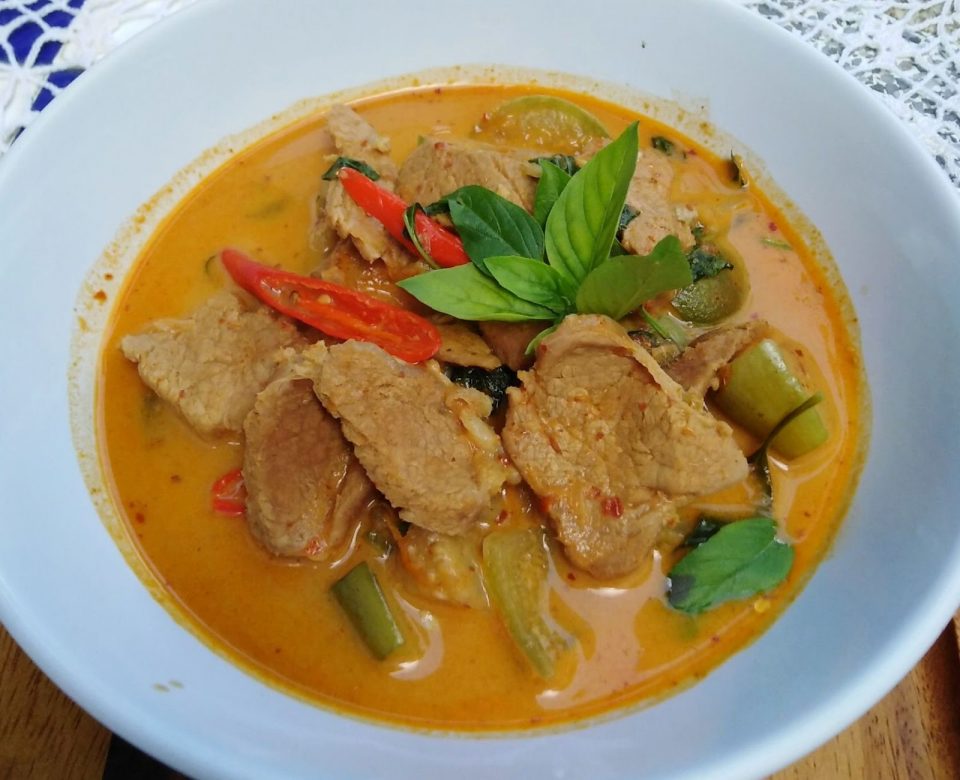 สูตรอาหาร : แกงเผ็ดหมู 2 unnamed 7